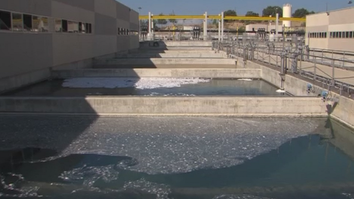 Recipientes de filtración del agua a través de arena