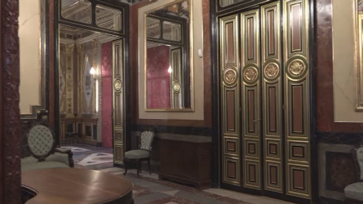 Decoración interna del vestíbulo del Palacio Santoña