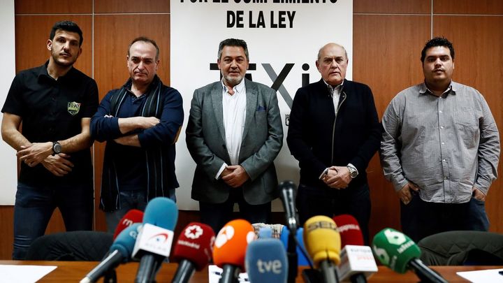 Rueda de prensa de las asociaciones de taxistas EFE/MARISCAL