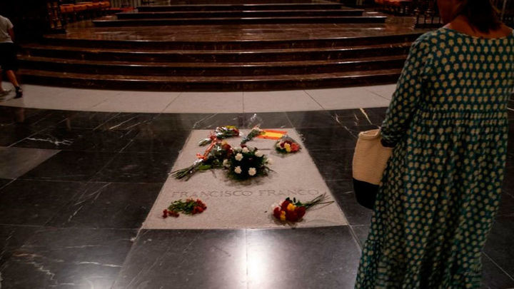 Tumba de Francisco Franco en la Basílica del Valle de los Caídos