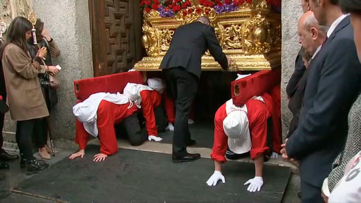 Salida del Cristo Atado a la Columna en Alcalá de Henares