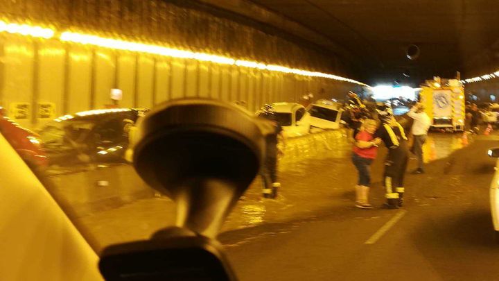 Túnel de la M-14 inundado por el agua