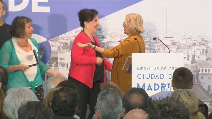 Medalla a Carmen Linares / Redacción