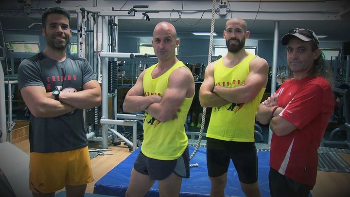 Equipo de bomberos madrileños