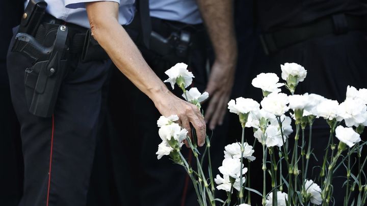 Homenaje floral en La Rambla