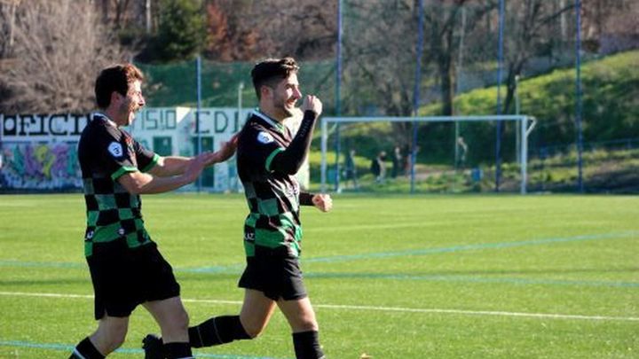 Luismi celebra un gol con el Moratalaz / ED Moratalaz