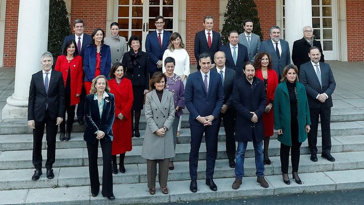 Foto de familia del nuevo Gobierno de Pedro Sánchez