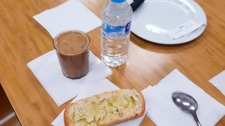 El desayuno de Juan Manuel / La Báscula
