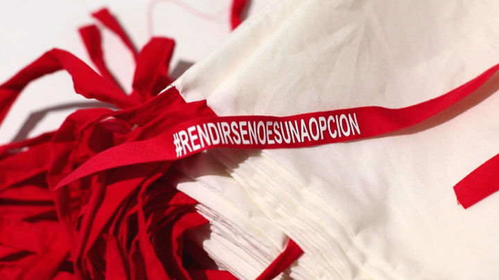 Rendirse no es una opción frente al coronavirus, una iniciativa popular par proveer de material a los sanitarios madrileños / Telemadrid