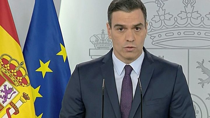 El presidente del Gobierno, Pedro Sánchez comparece en el palacio de la Moncloa / EFE