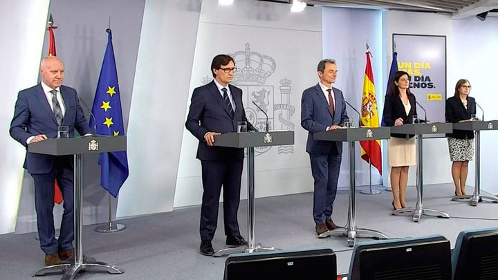 Faustino Blanco,  Salvador Illa,  Pedro Duque,  Raquel Yotti, y Marina Pollán / EFE