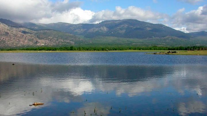 El embalse de Santillana, una de las joyas naturales de Madrid, perteneciente a la Red Natura 2000