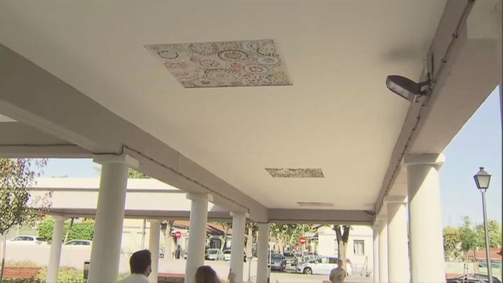 Mosaicos en la plaza Francisco Ruano / REDACCIÓN