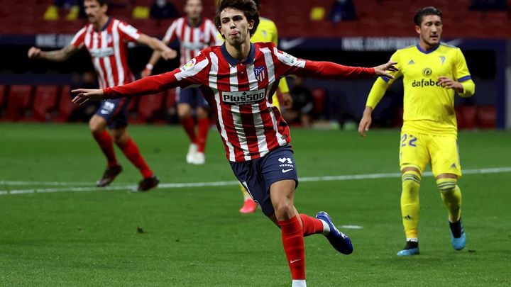 Joao Felix firmó un doblete en la victoria del Atlético de Madrid ante el Cádiz / EFE