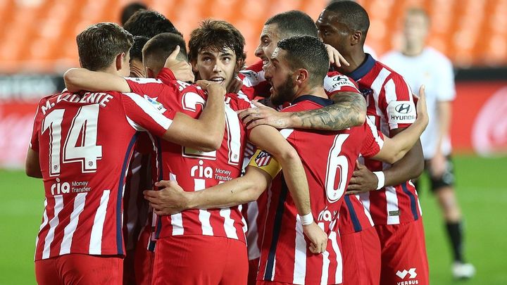 Un Atlético superior gana con un gol en propia meta de Lato (0-1) / Atlético de Madrid