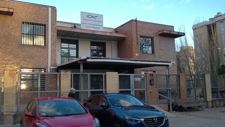 Exterior del comedor del Centro de Integración Social Santiago Masarnau / P.O.