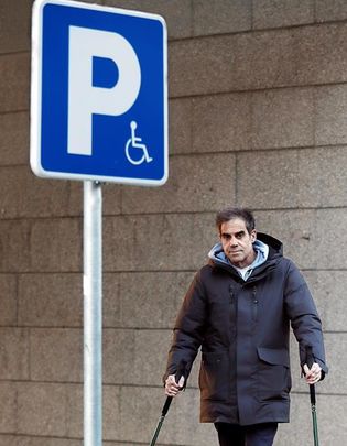 Juan Larreta, promotor de la iniciativa 'Okupas Motorizados' contra el aparcamiento en zonas reservadas / EFE