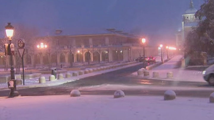 La nieve ha comenzado a caer esta madrugada en Aranjuez / TELEMADRID