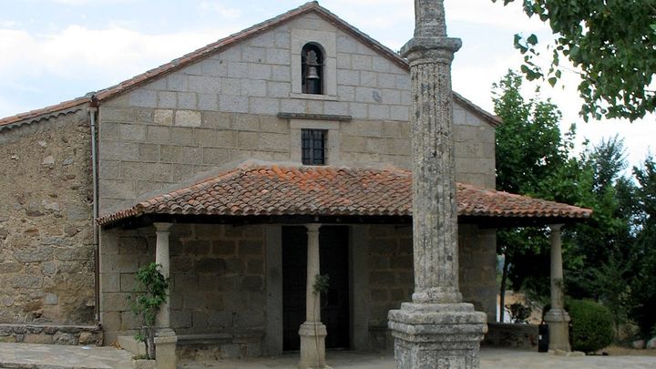 Ermita de la Virgen de Navahonda / Wikipedia