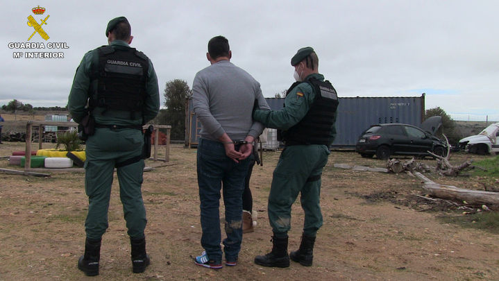 Uno de los detenidos en la 'Operación Río Lobos' / GUARDIA CIVIL