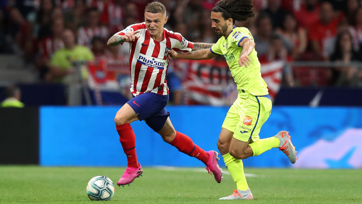 Trippier y Cucurella / EFE