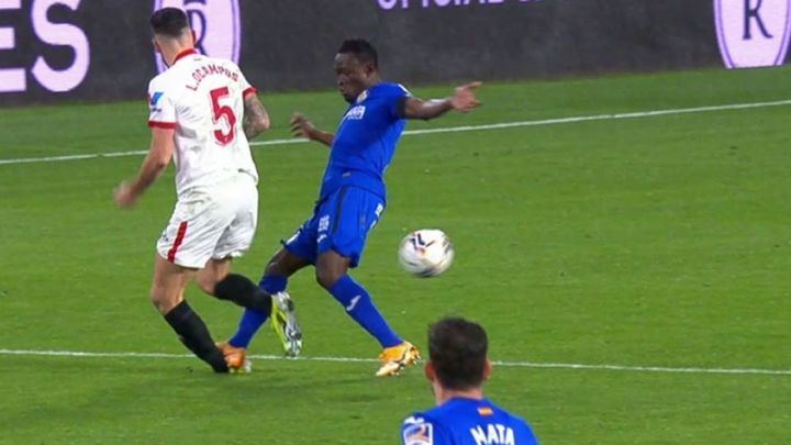 Entrada de Djené a Ocampos / Twitter