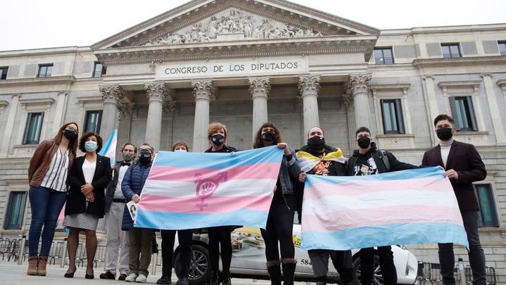 ERC quiere que el Estado pida perdón a las personas trans por la violencia sufrida / EUROPA PRESS