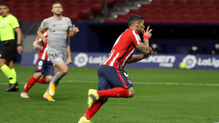 Luis Suárez ante el Athletic / EFE