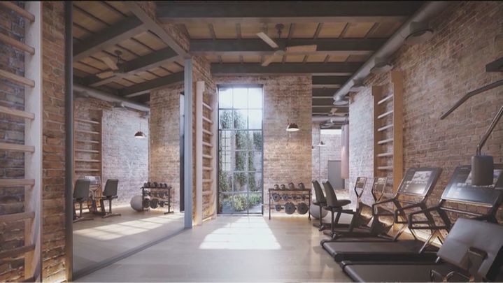 El gimnasio de una de las viviendas del Residencial Villa de París / TELEMADRID