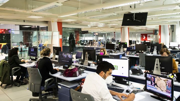 Redacción de informativos de Telemadrid. / Comunicación Telemadrid