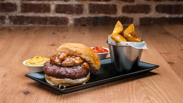 Hamburguesa Kung Foie de La Puerta Amarilla / La Puerta Amarilla