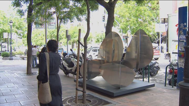 Pasear por la calle Serrano y Ortega y Gasset tiene ahora un glamour especial / Telemadrid