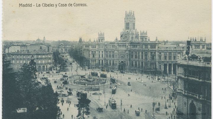 Imagen de la Casa de Correos en la primera mitad del siglo XX / Archivo gráfico de la Comunidad de Madrid