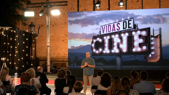 Flo recorre la Comunidad de Madrid buscando ‘Vidas de cine’ para Telemadrid / Comunicación Telemadrid