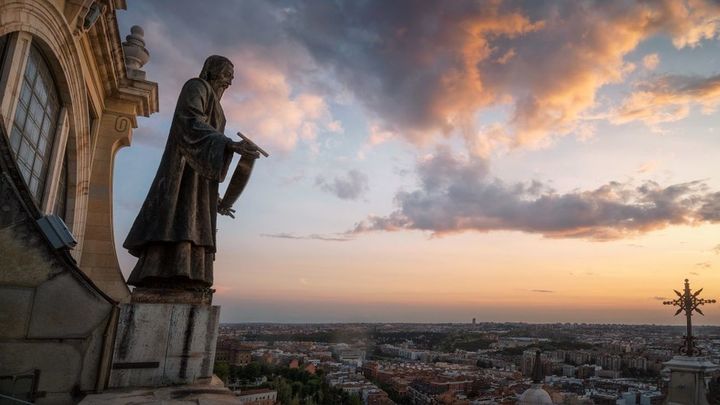 Espectacular atardecer que puede contemplarse con la actividad 'Abierto al atrdecer' / Web Catedral de La Almudena