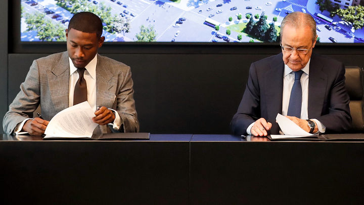 Alaba y Florentino / @realmadrid