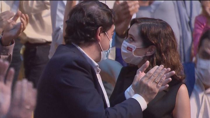 Isabel Díaz Ayuso ovacionada en la Convención nacional del PP / TELEMADRID