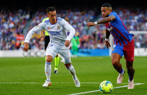 Lucas Vázquez ante el FC Barcelona / EFE