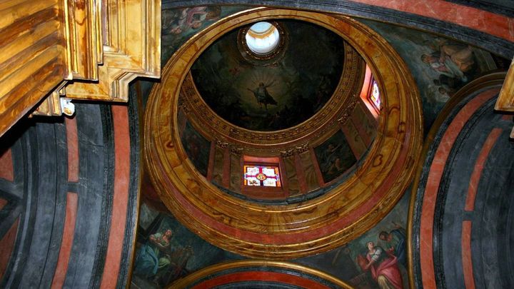 Interior de la Iglesia de San Ginés / WIKIPEDIA (E.CORDERO)