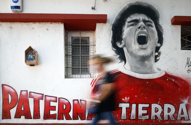 Mural de Maradona en Buenos Aires / EFE