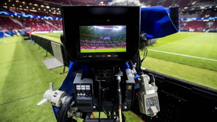 Cámara de televisión / TWITTER