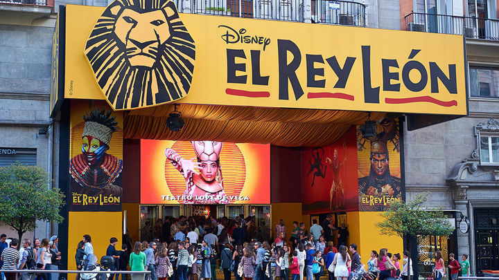 El Musical El Rey León en la Gran Vía de Madrid / TELEMADRID