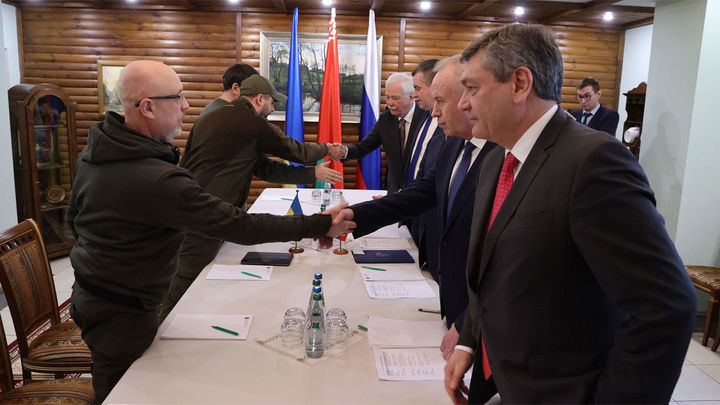 Segunda ronda de negociones entre Rusia y Ucrania en Bielorrusia / EFE