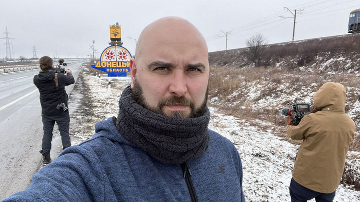 El periodista español Pablo González, en prisión provisional en Polonia acusado de espionaje / @PabVis