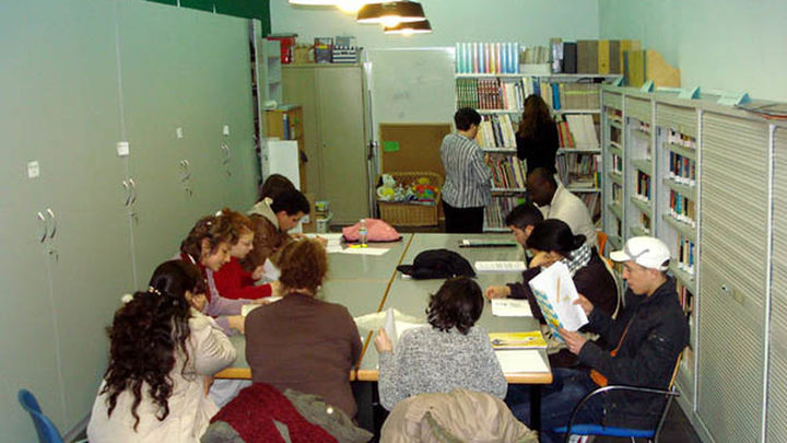 Los inicios de la biblioteca popular de San Fermín / AAVV SAN FERMÍN