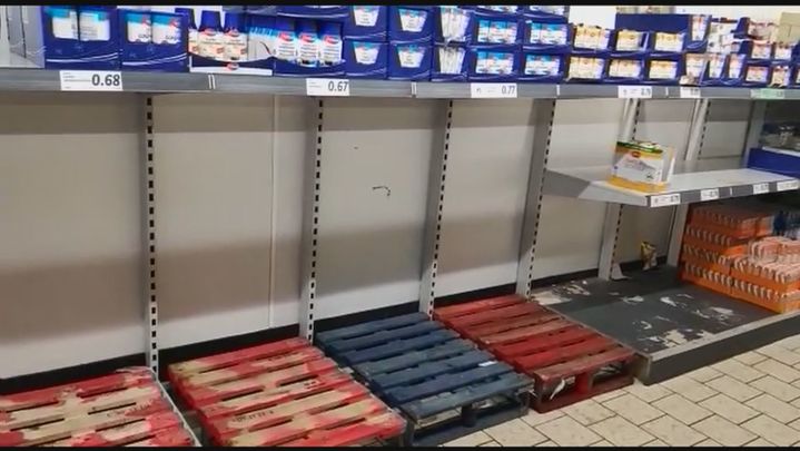 Lineal vacío en un supermercado / TELEMADRID