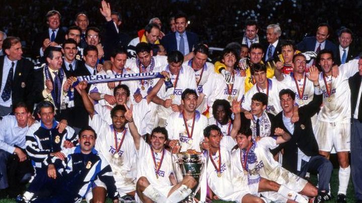 Real Madrid, campeón en 1998 / REAL MADRID
