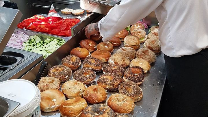 Bagels / Mazál Bagels via Facebook