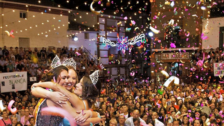 Coronación de las Reinas en las fiestas de Tielmes / Ayuntamiento de Tielmes