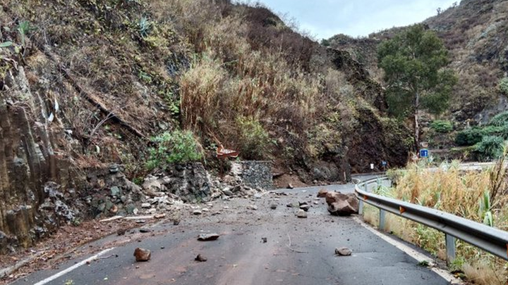 Desprendimientos en una carretera de Gran Canaria / CABILDO DE GRAN CANARIA